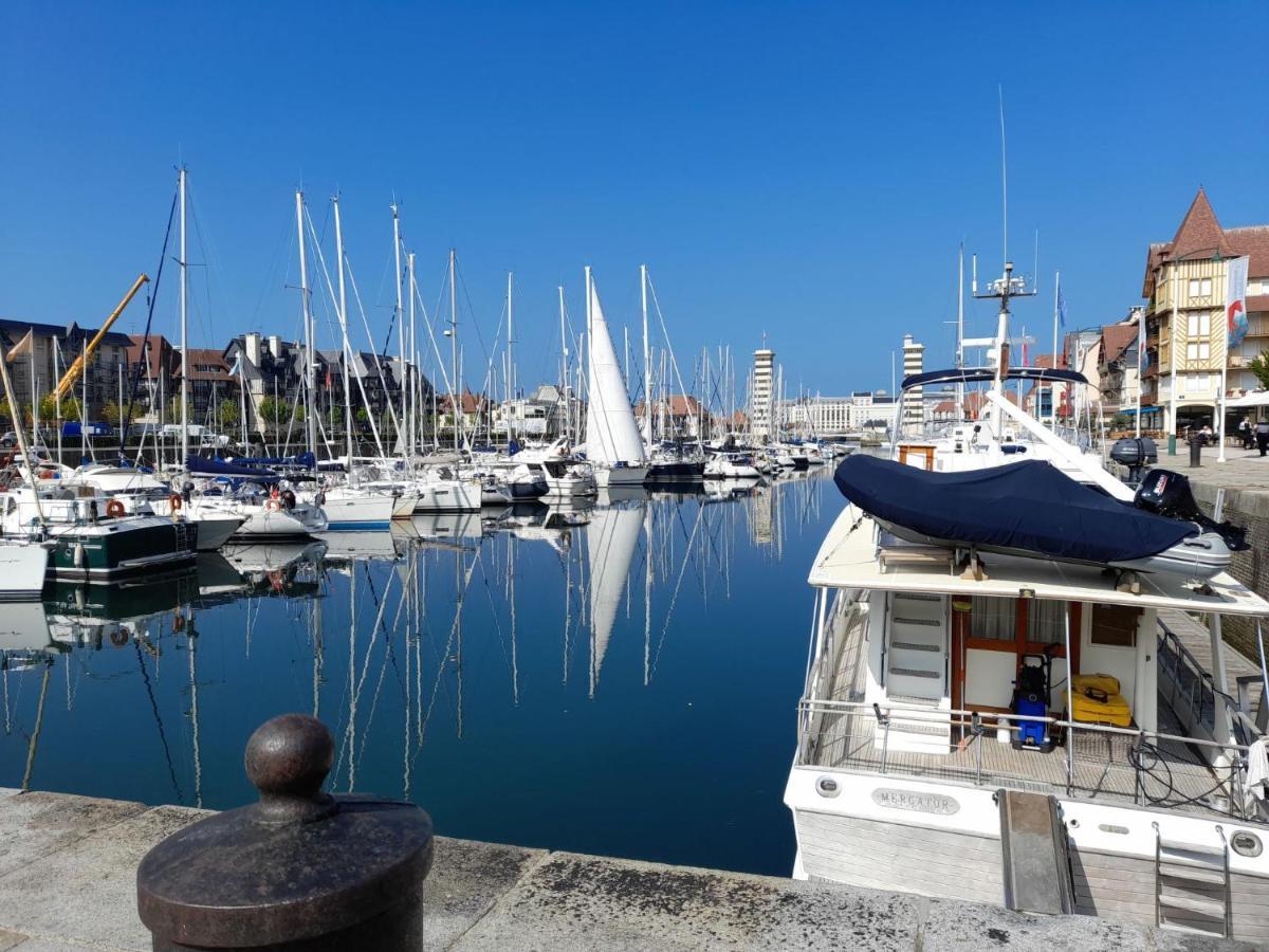 Studio Les Marinas-10 By Interhome Deauville Esterno foto